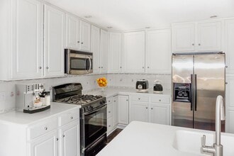 Building Photo - Luxury 3 Bed / 2 Bath Home in Villanova (R...