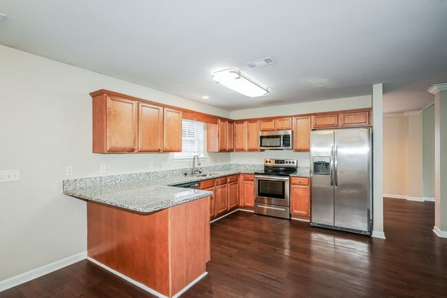 Building Photo - 106 Rushing Water Ct