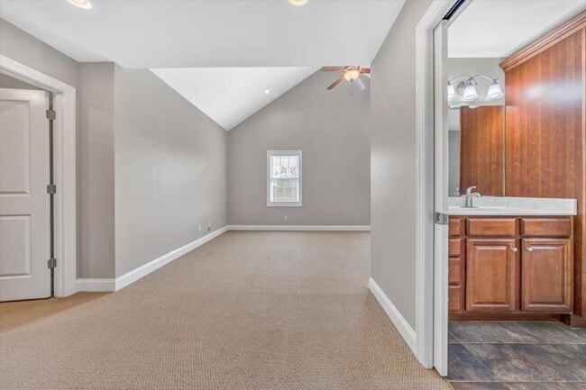Building Photo - 1145 Cranberry Ct