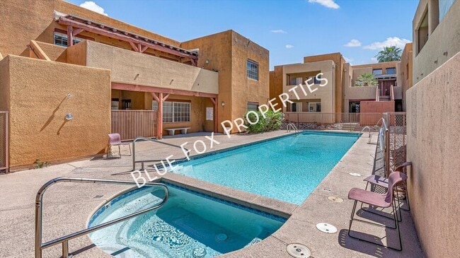 Building Photo - 1810 E Blacklidge Dr