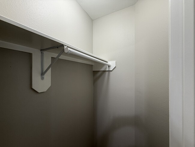 Building Photo - 3032 La Estancia Ln