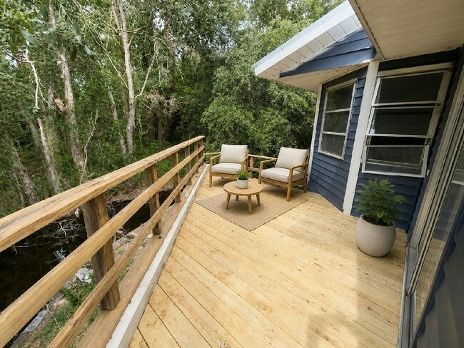 Building Photo - 2141 E Camp N Comfort Ln