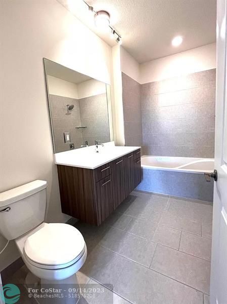 Building Photo - 8201 NW 41st St