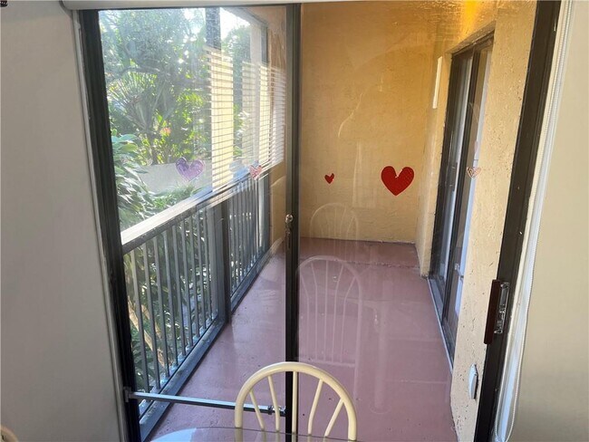 Building Photo - 2550 SW 18th Ter