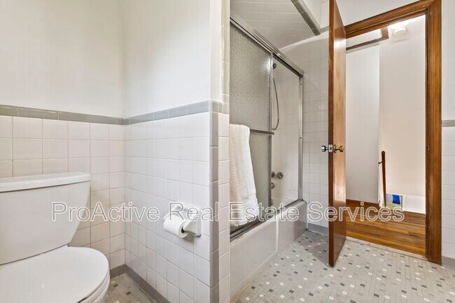 Building Photo - 442 New Jersey Ave