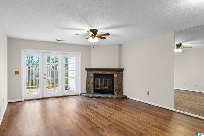 Building Photo - 3426 Wildewood Dr