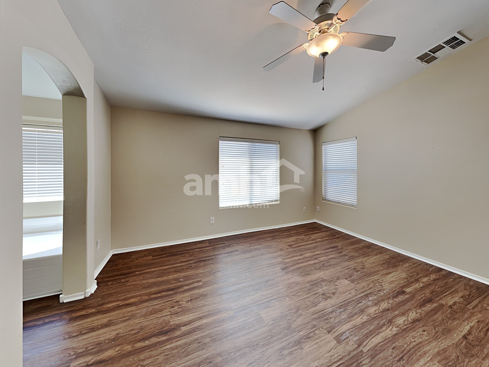 Building Photo - 25841 W Miami St