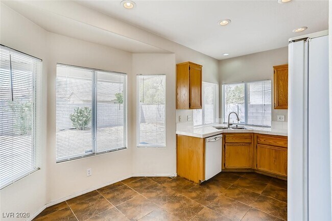 Building Photo - 5419 Cypress Creek St