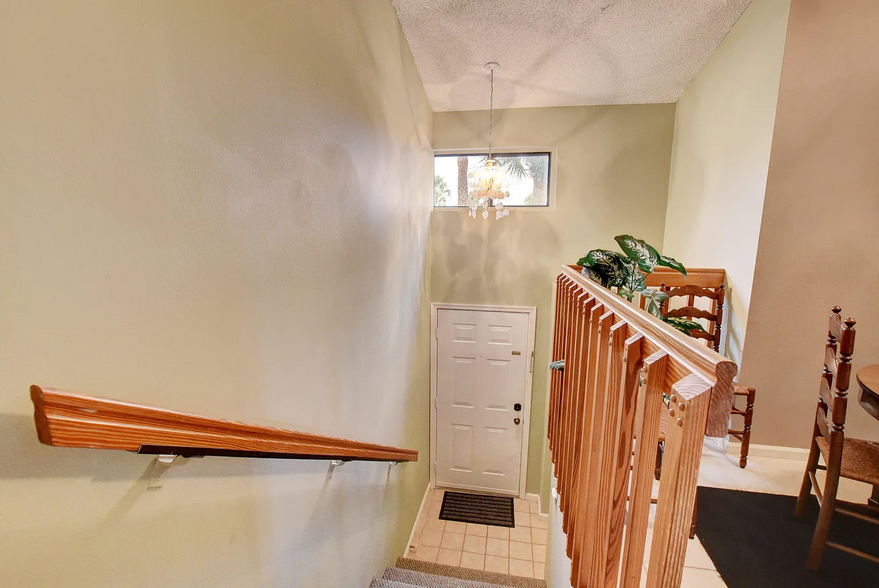 Building Photo - 16 Via de Casas Sur