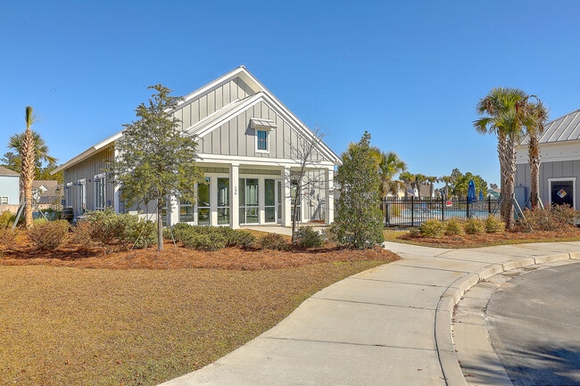 Building Photo - 316 Long Pier St