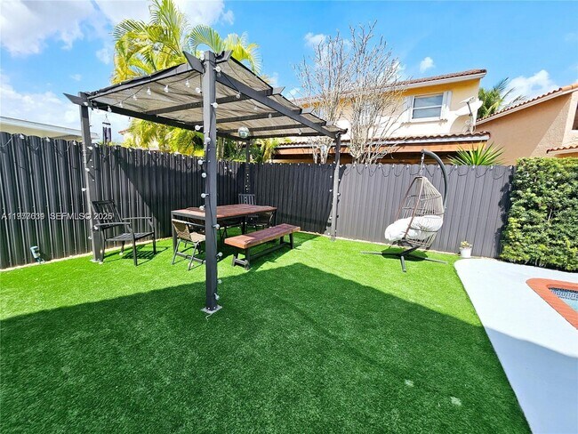 Building Photo - 13217 SW 9th Ln