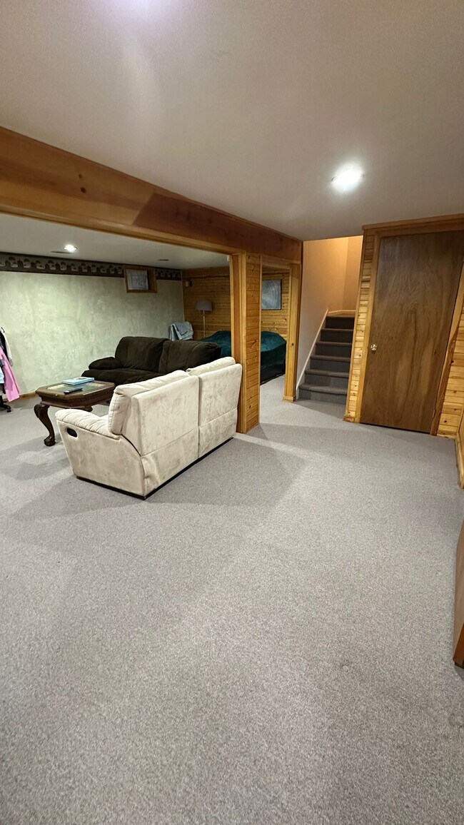 Building Photo - 133 Forge Ln