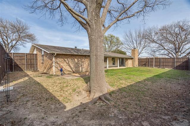 Building Photo - 1213 Bass Dr