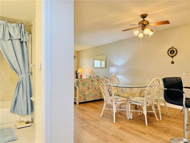 Building Photo - 9490 S Ocean Dr