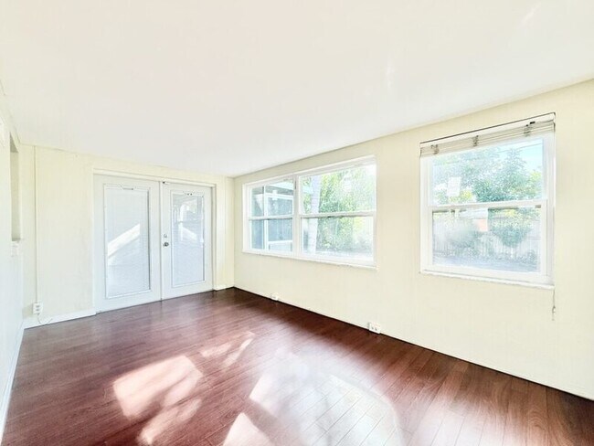 Building Photo - 13788 Montego Dr