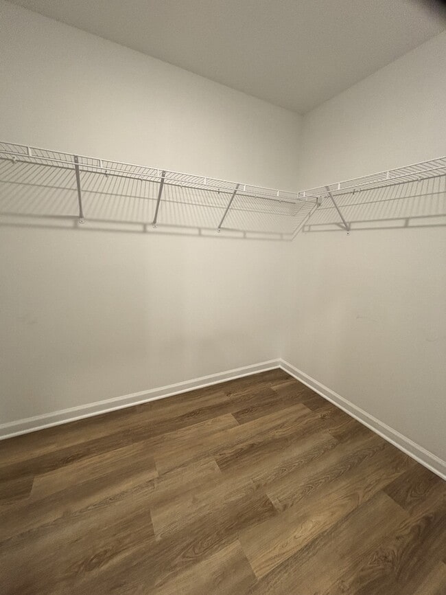 Building Photo - 102 Bradfield Cir