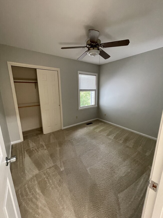 Building Photo - 2858 Powell Creek Dr