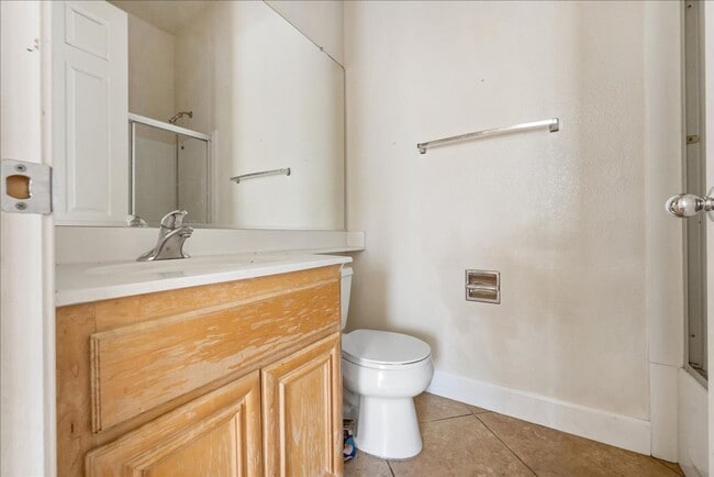 Building Photo - 5733 Spenlow Way
