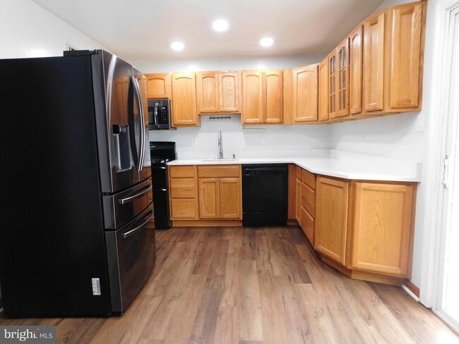 Building Photo - 13000 Kerrman Ct