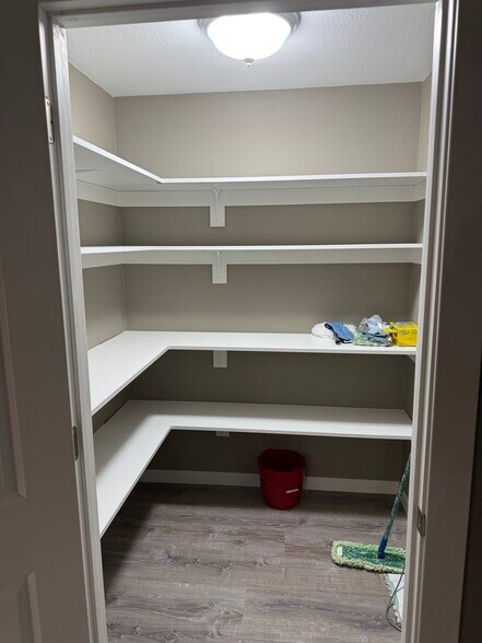 Building Photo - 5030 Township Rd 123