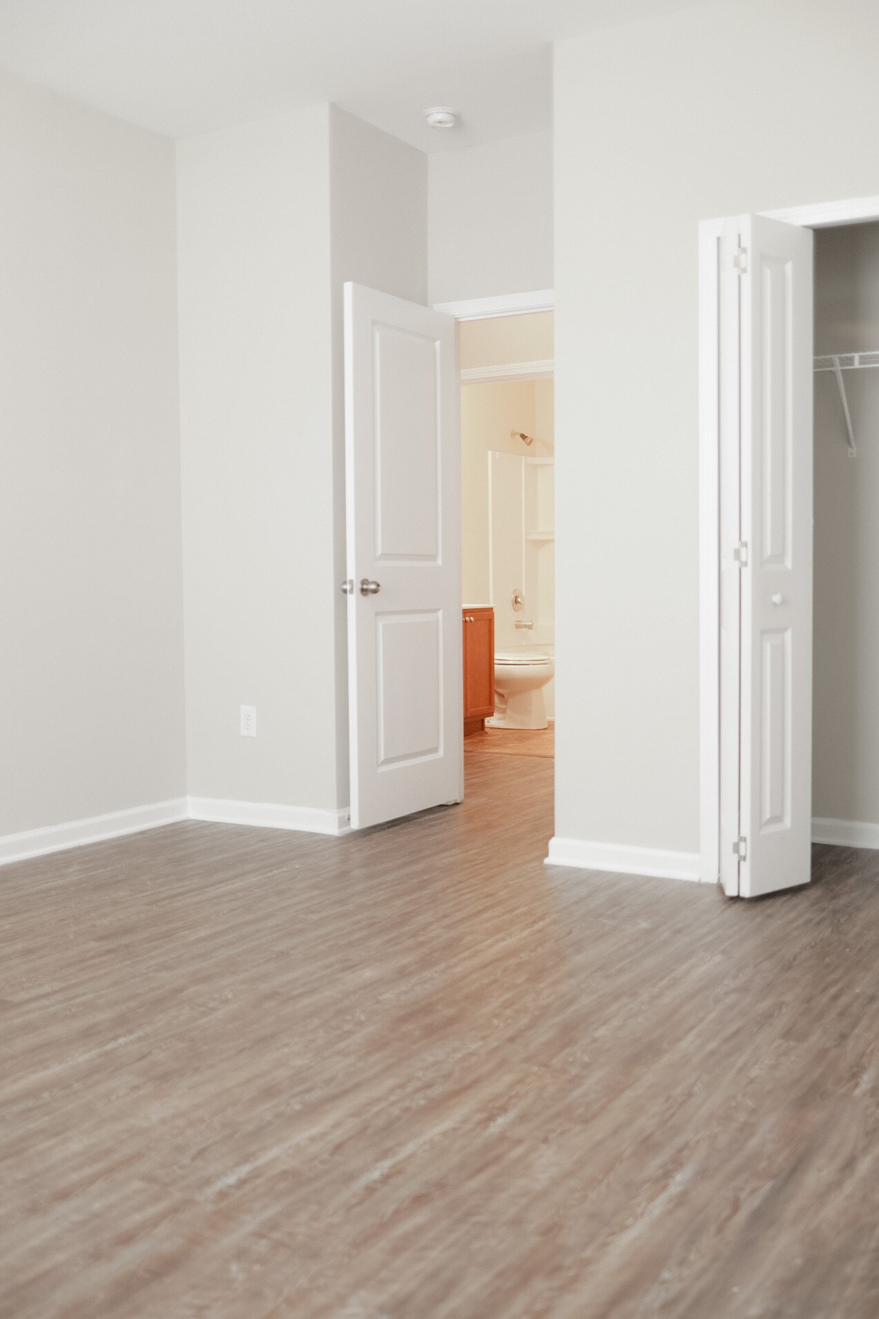 Building Photo - 1604 Fairforest Court