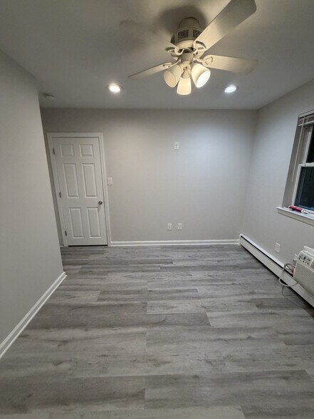 Building Photo - 87 Tansboro Rd