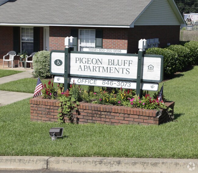 Pigeon Bluff Apartments 1134 Rose Ct Manchester GA 31816 Apartment