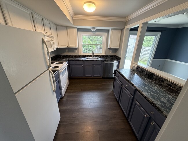 Building Photo - 5805 Farmgate Ct