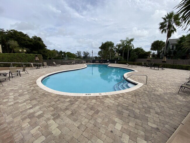 Building Photo - 5469 Grand Park Pl
