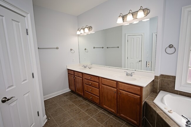 Building Photo - 856 Harborside Ln