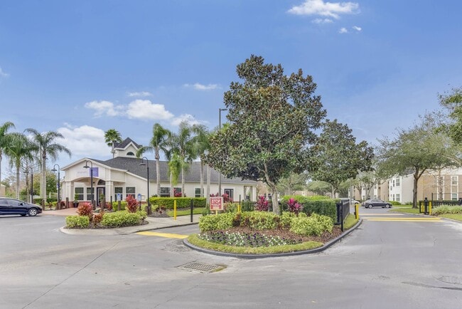Building Photo - Acclaim at Conroy