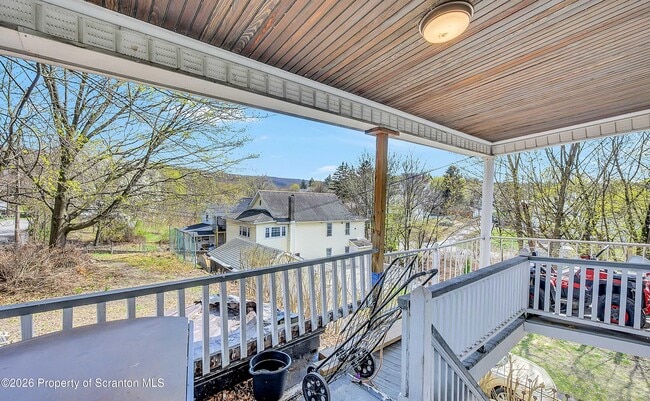 Building Photo - 1019 S Webster Ave