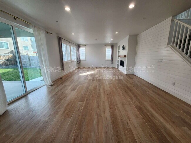 Building Photo - 12930 Galapago St