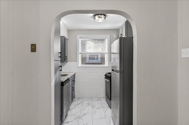 Building Photo - TGS Upstairs Lounge