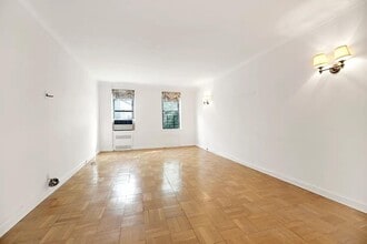 Building Photo - 359 Ovington Ave