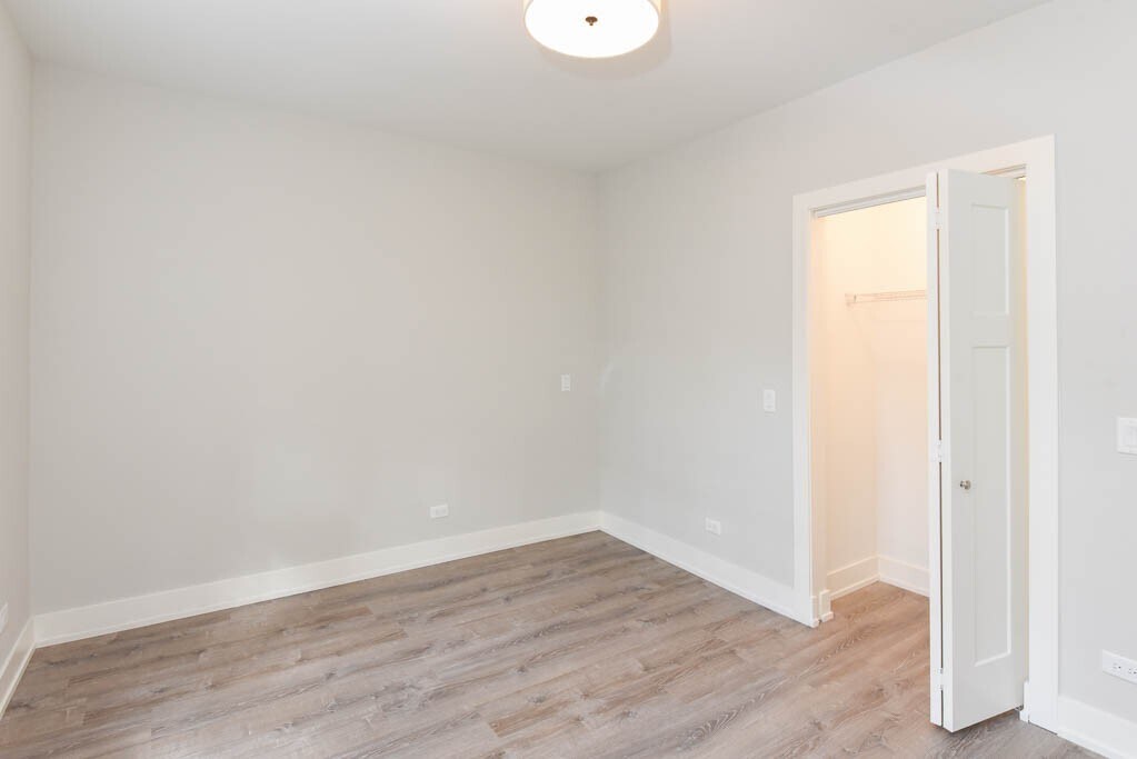 Building Photo - 1150 Maple Ave