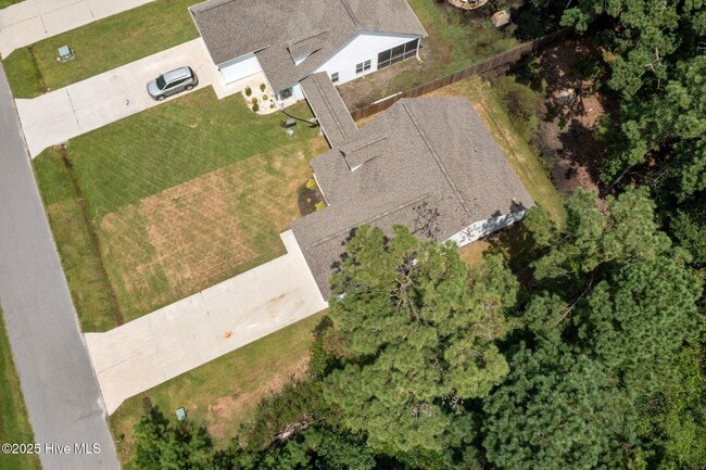 Building Photo - 1303 Dan Owen Dr