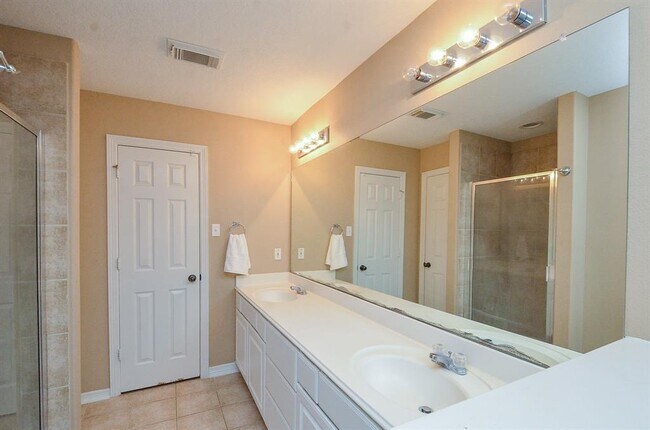 Building Photo - 20203 Goss Hollow Ln