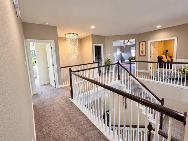 Building Photo - 1408 Saddlespur Ln