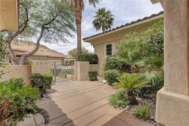 Building Photo - 2258 Green Mountain Ct