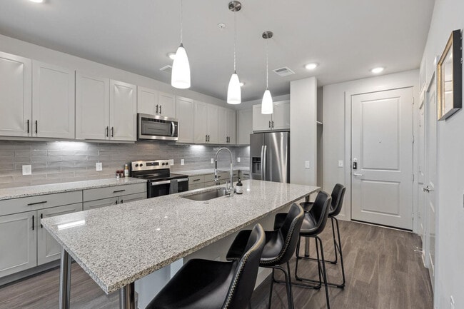 Building Photo - 5820 1/2 Cameron Rd