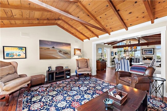 Building Photo - Woods Cove Beach House