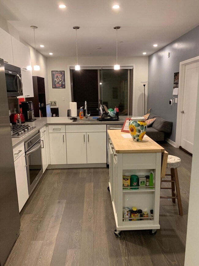 Kitchen - 1350 Maryland Ave NE