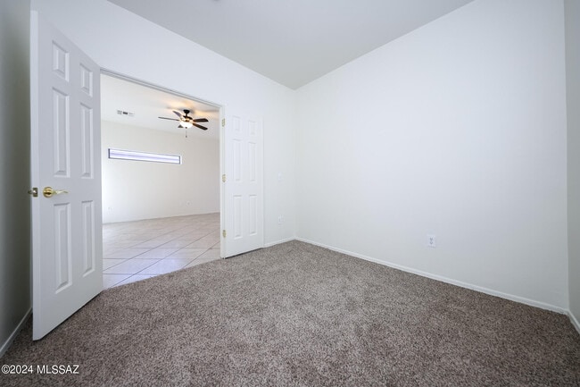 Building Photo - 3510 W Center Mountain Way