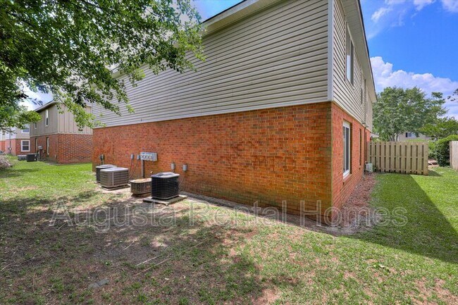 Building Photo - 4014 Wheeler Woods Rd