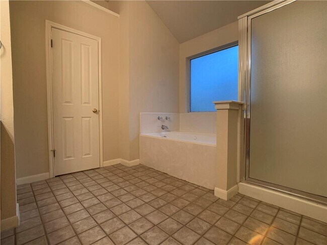 Building Photo - 5726 Taylorcrest Dr