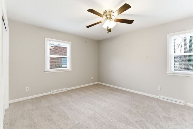 Building Photo - Beautiful, updated 3-bedroom, 2-bathroom brick ranch home in High Point with Fenced in yard