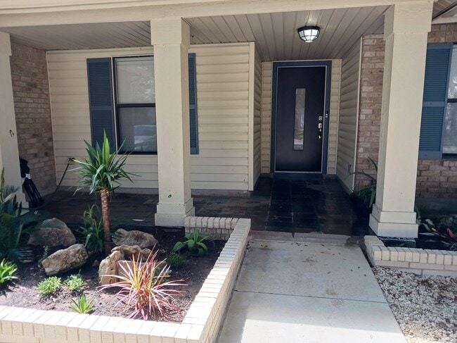 Building Photo - 7510 Legend Rock