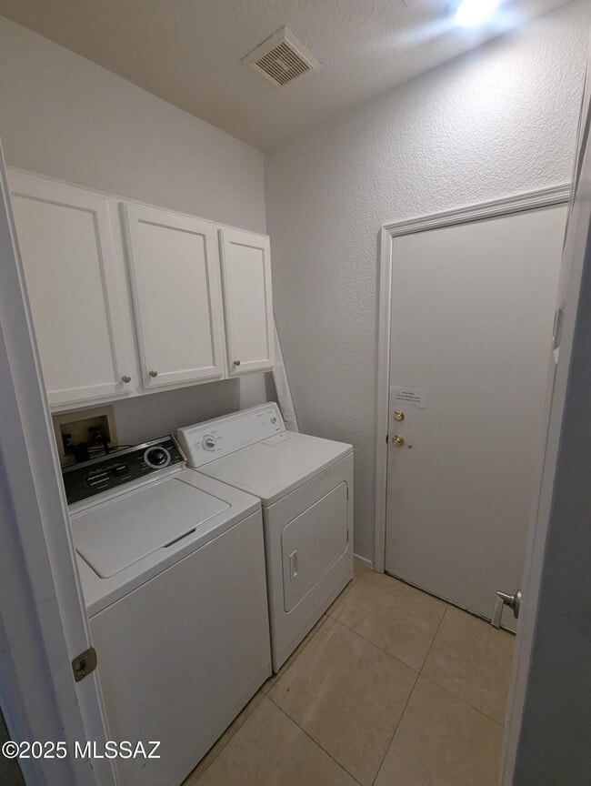 Building Photo - 12122 N Sterling Ave