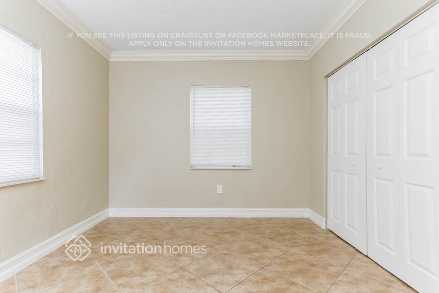 Building Photo - 350 E 58th St